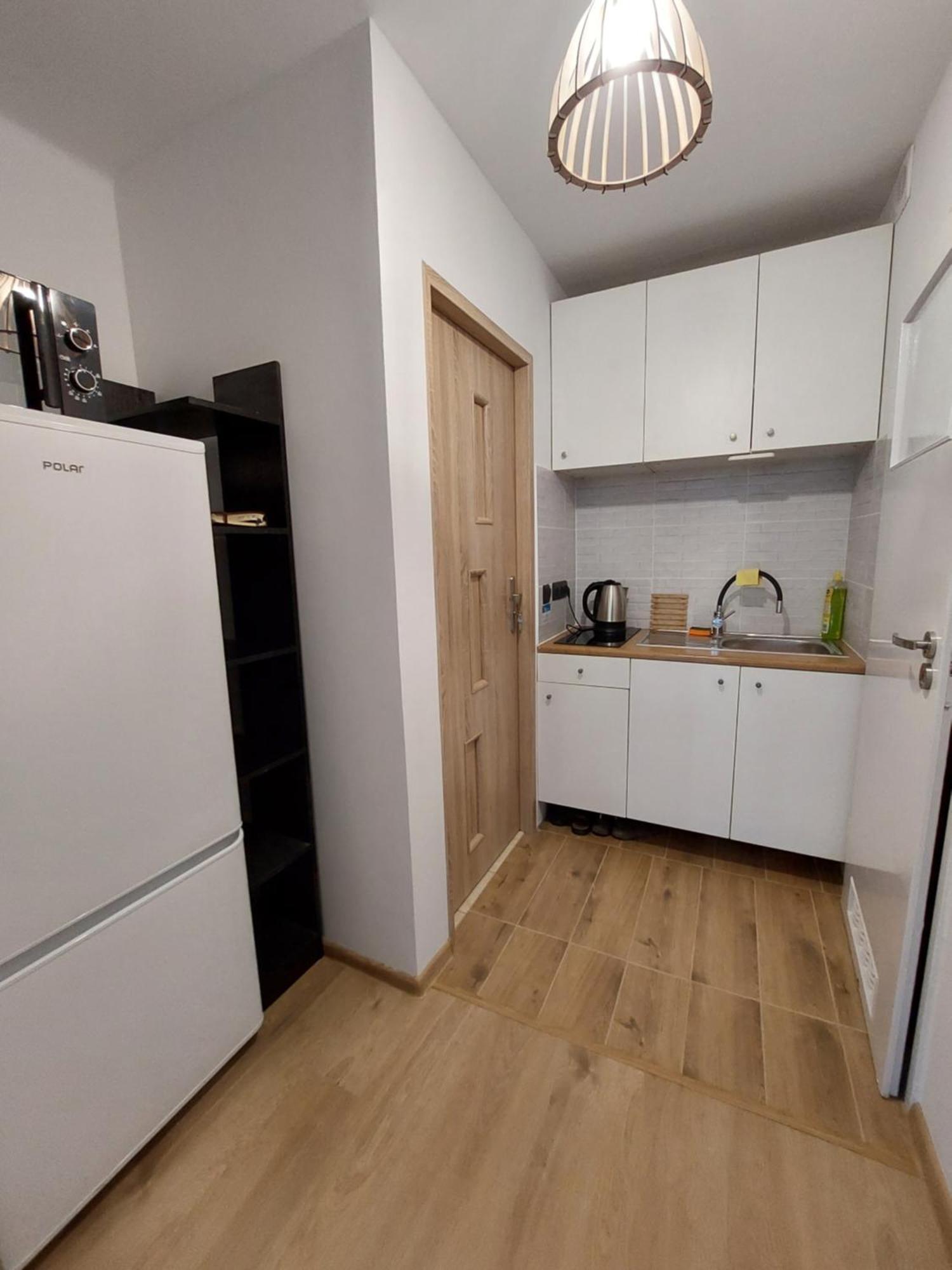 Apartment Grzybowska 9 *