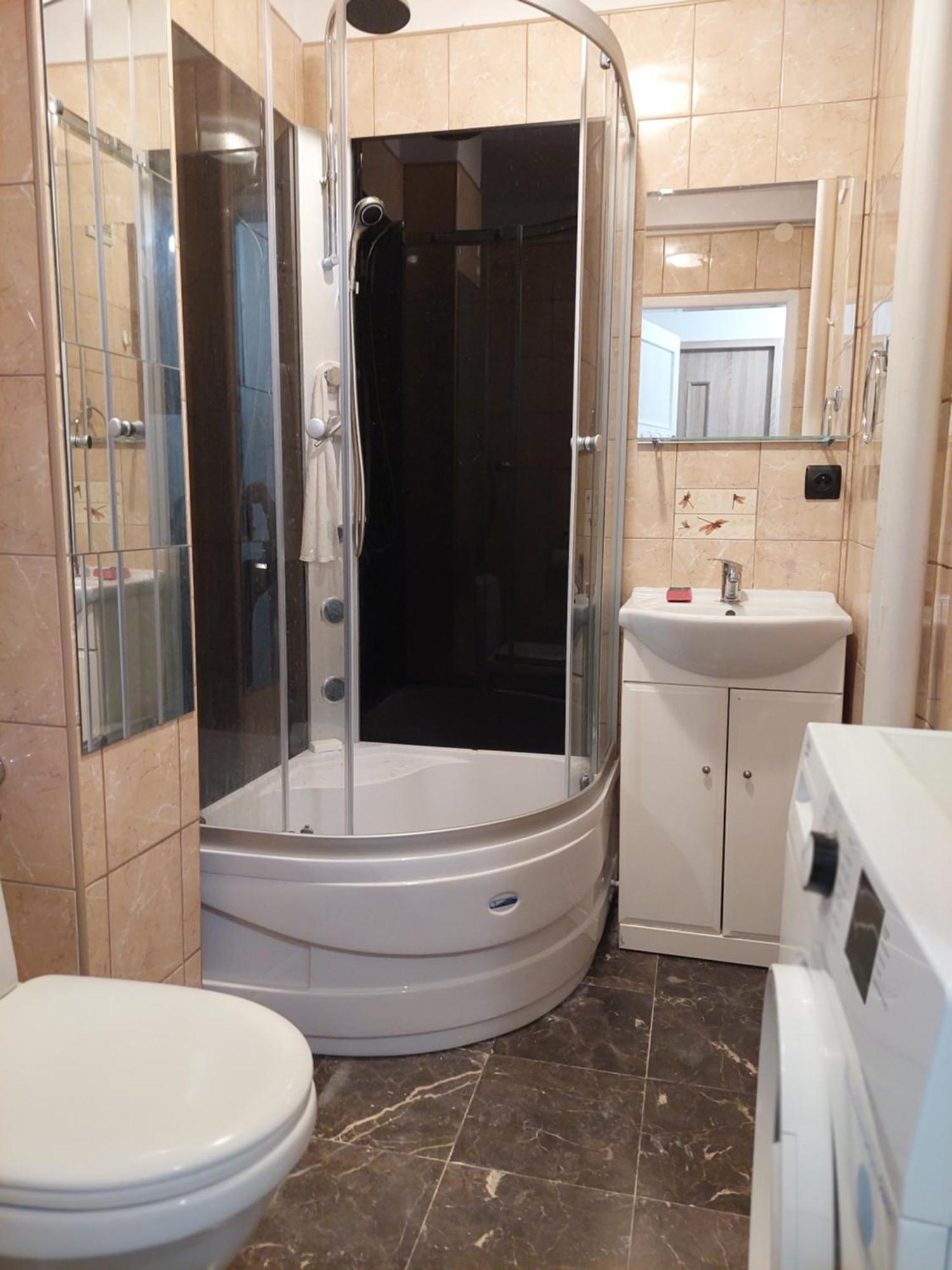 Apartment Grzybowska 9 *
